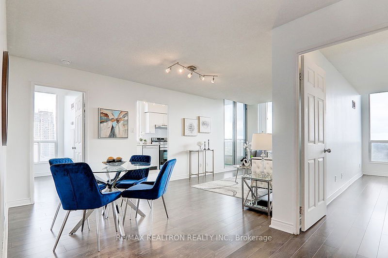 256 Doris Ave, unit PH205 for sale - image #1