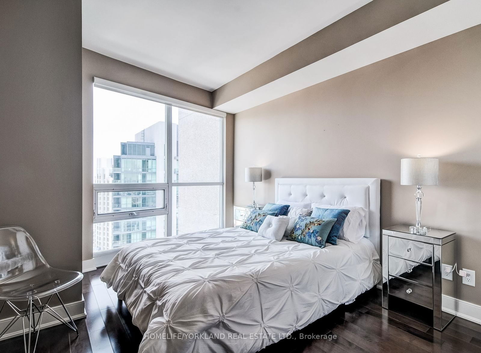 219 Fort York Blvd, unit Lph02 for rent - image #8