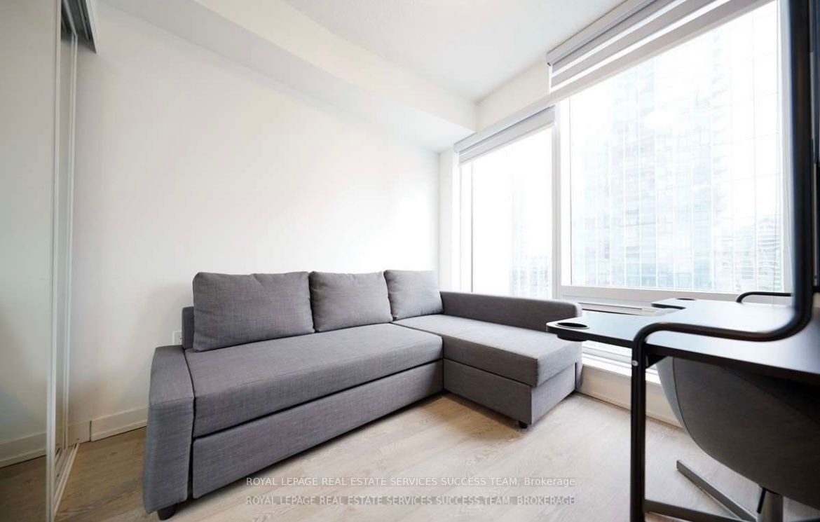 10 York St, unit 1305 for rent - image #11