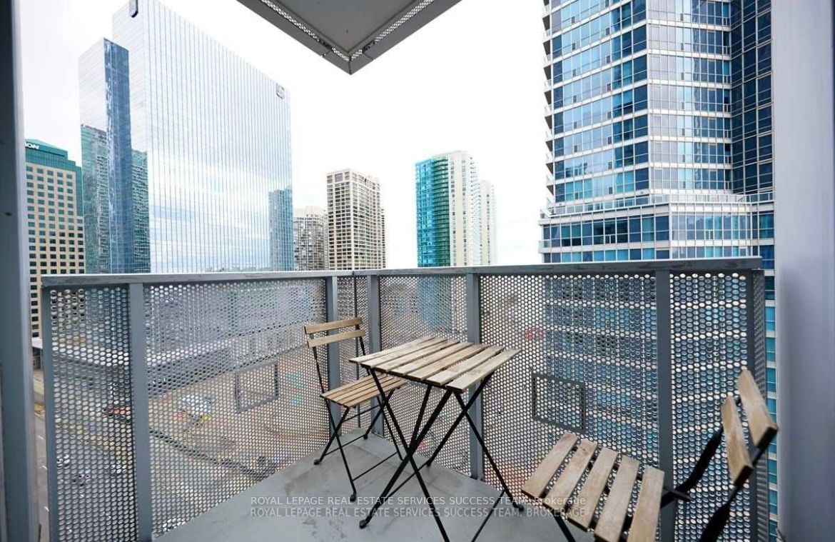 10 York St, unit 1305 for rent - image #15