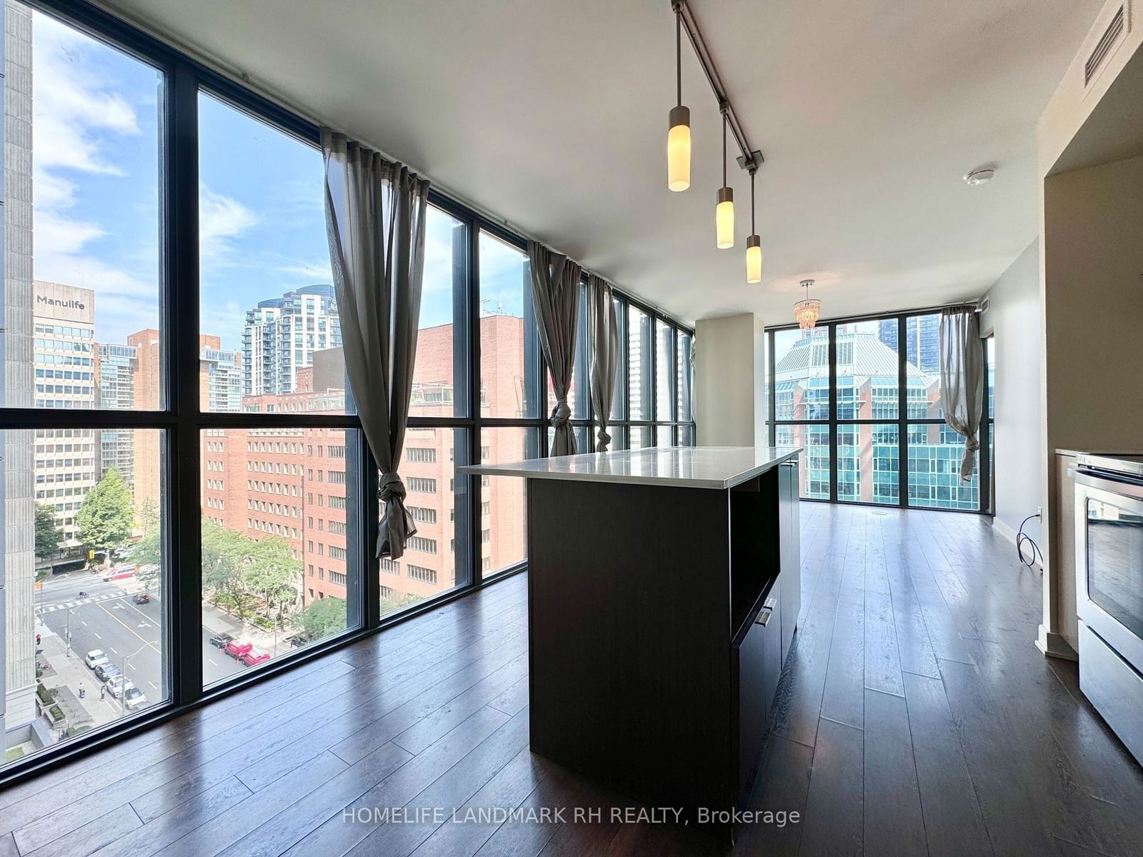 110 Charles St E, unit 1308 for rent