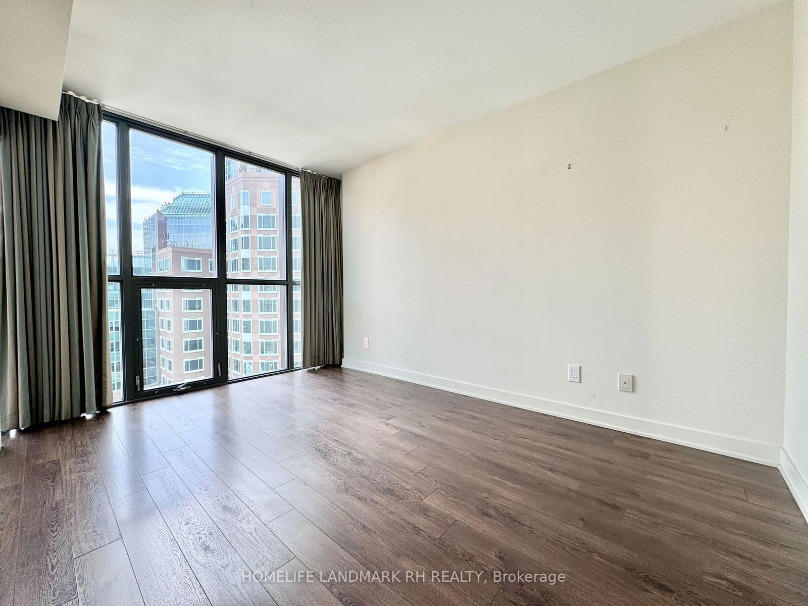 110 Charles St E, unit 1308 for rent - image #16