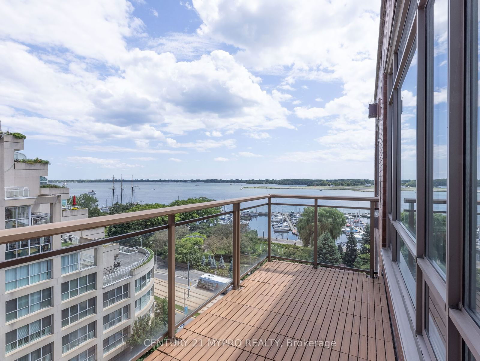 500 Queens Quay, unit Ph1001E for sale