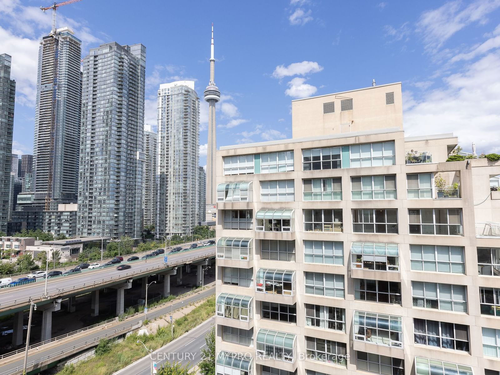 500 Queens Quay, unit Ph1001E for sale