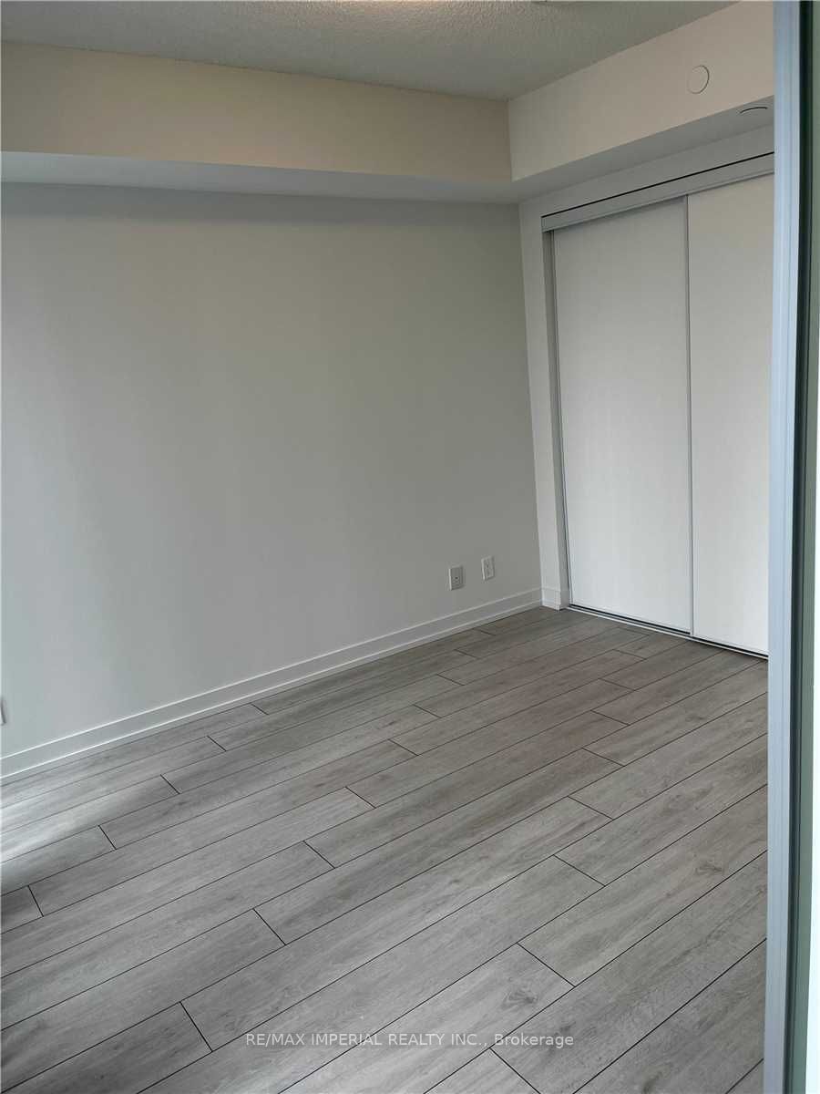 60 Shuter St, unit 1512 for rent