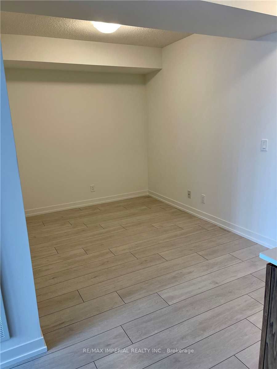 60 Shuter St, unit 1512 for rent