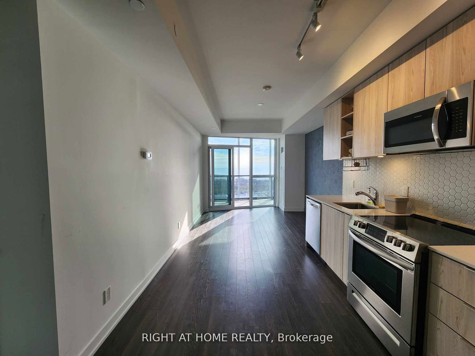 30 Ordnance St, unit 1801 for rent