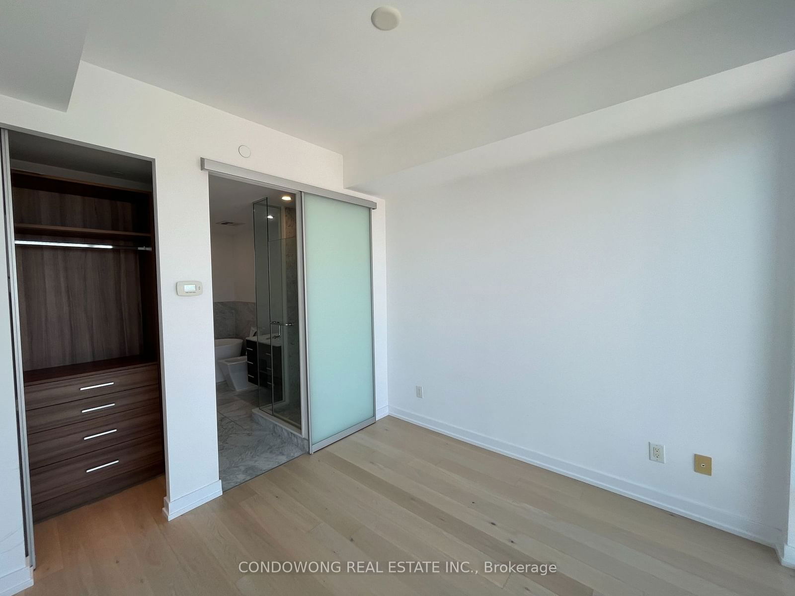 488 University Ave, unit 4607 for rent - image #15