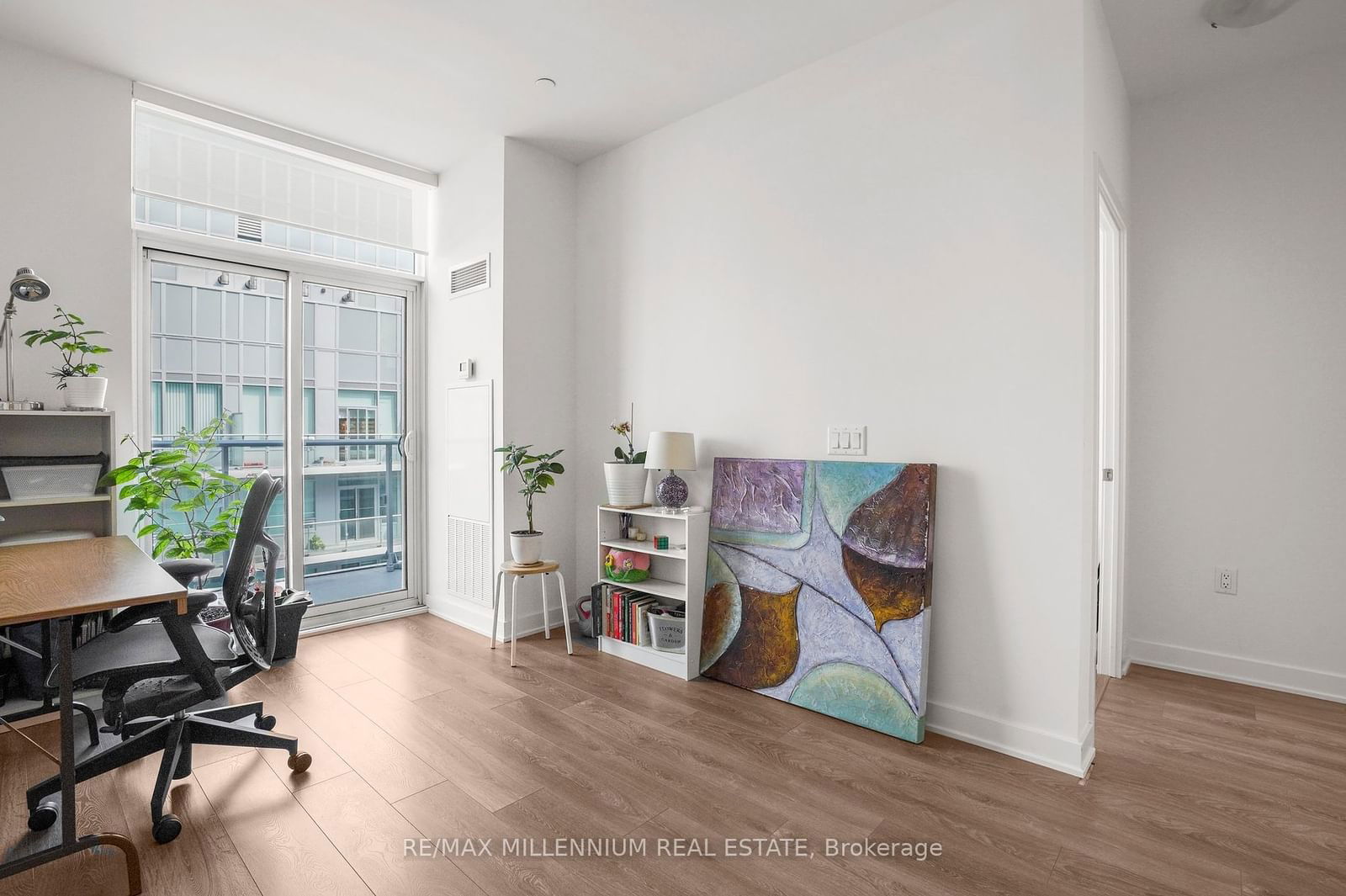 195 Redpath Ave N, unit PH16 for sale - image #5