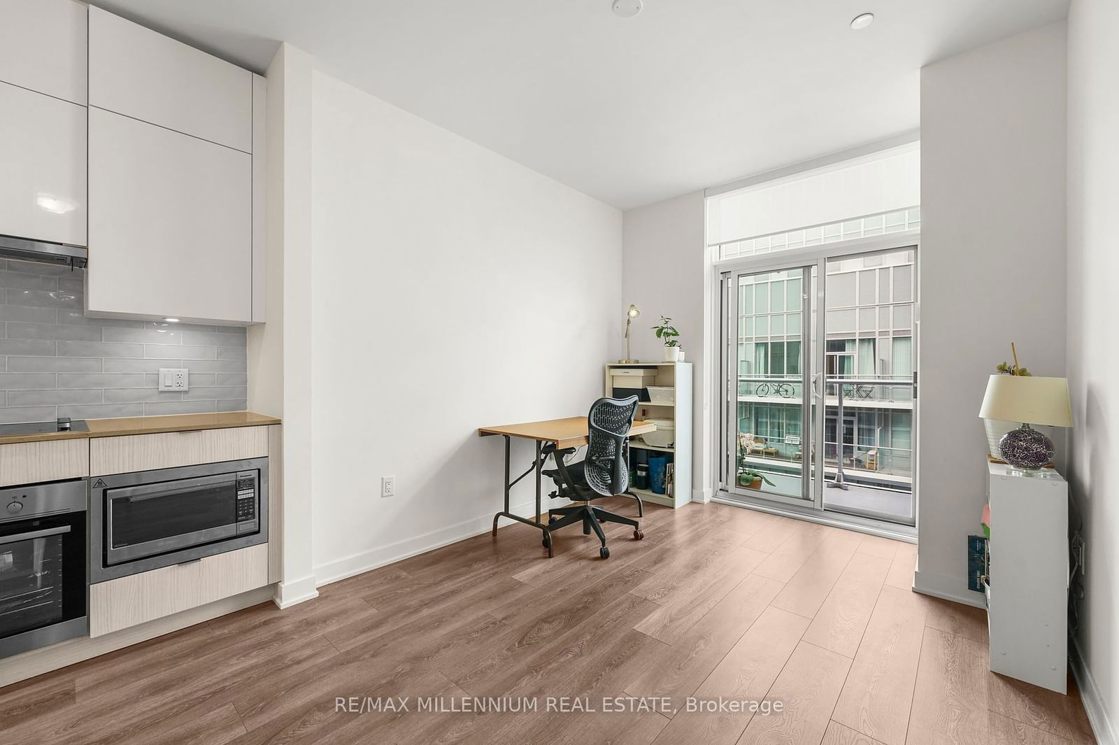 195 Redpath Ave N, unit PH16 for sale - image #6