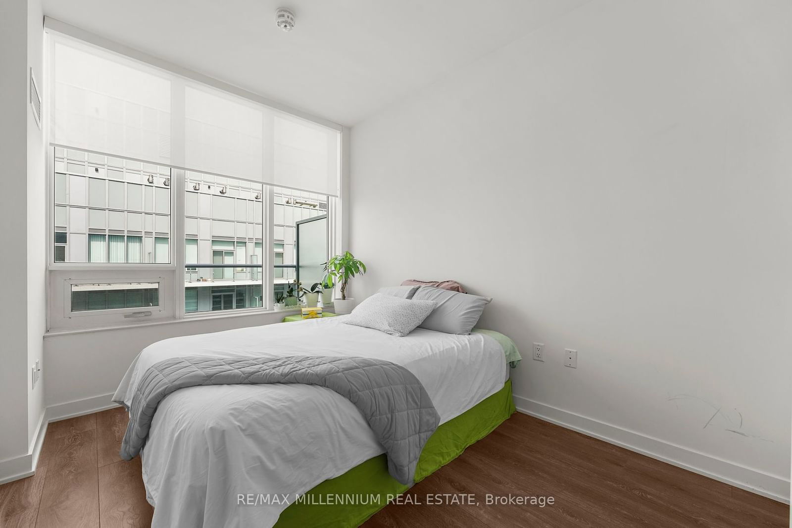 195 Redpath Ave N, unit PH16 for sale - image #7