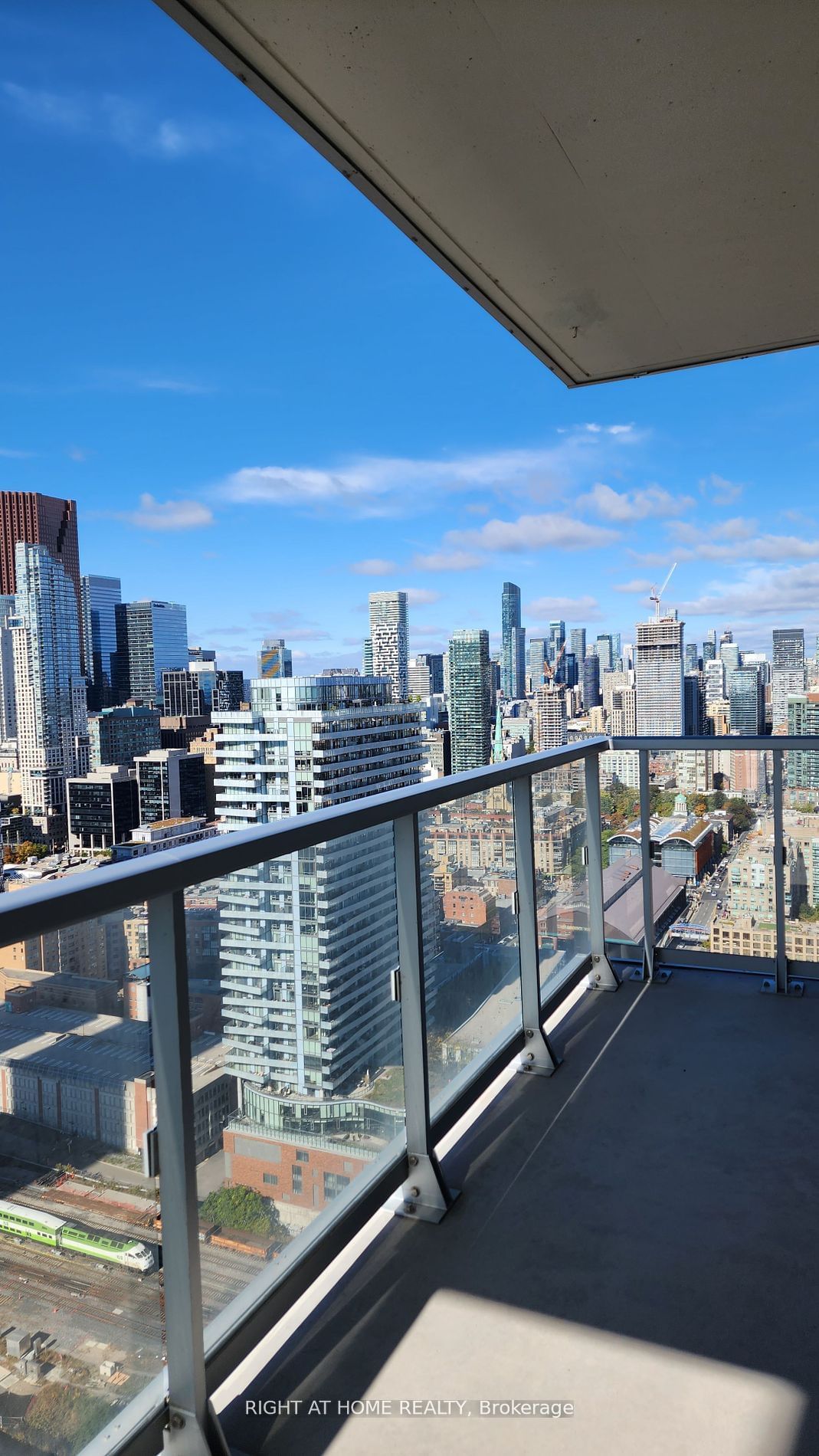 20 Richardson St, unit 3308 for sale