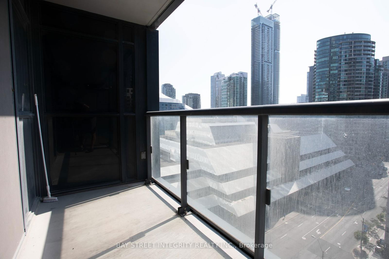 300 Front St, unit 1212A for rent - image #8