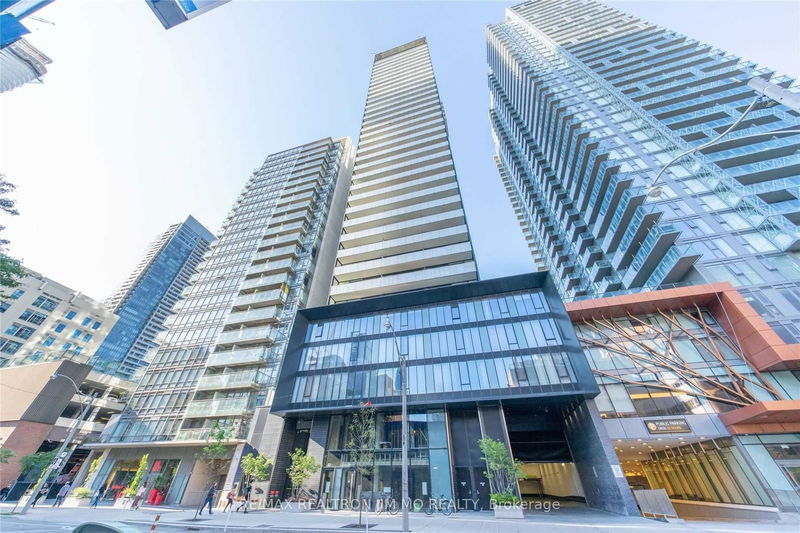 28 Wellesley St E, unit 706 for sale - image #1