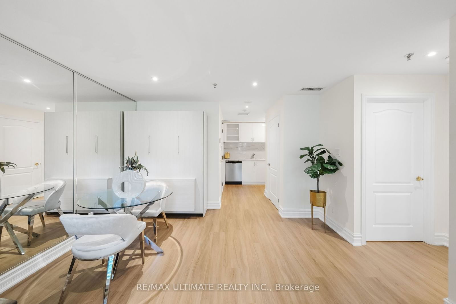 1 Watergarden Way, unit 2 for sale - image #13