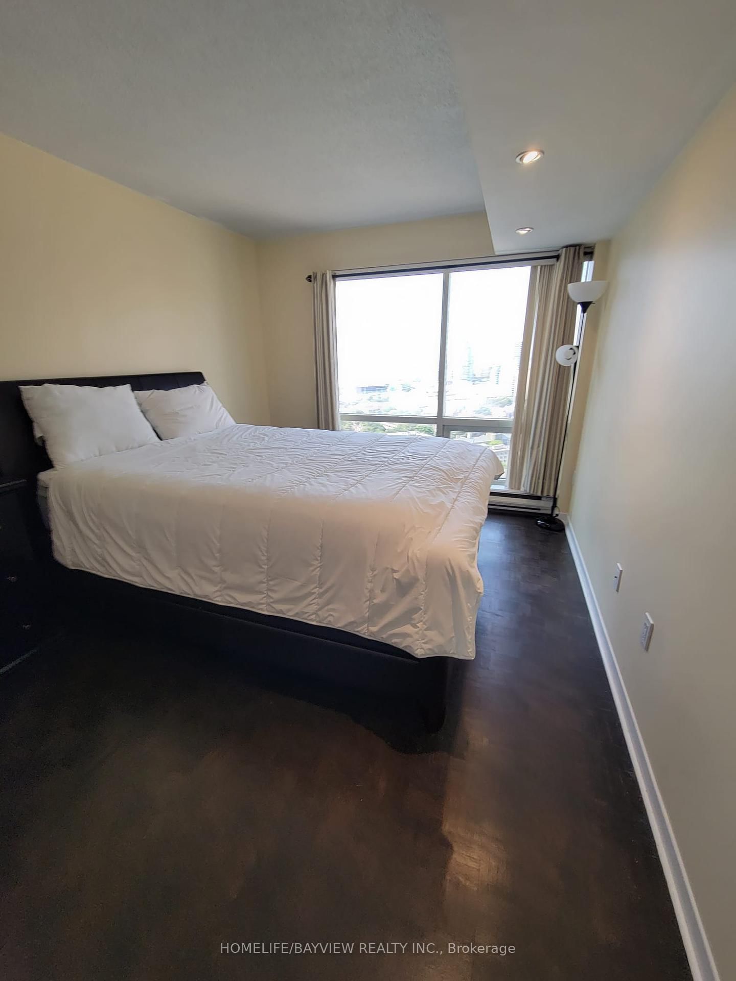 1001 Bay St, unit 2902 for sale