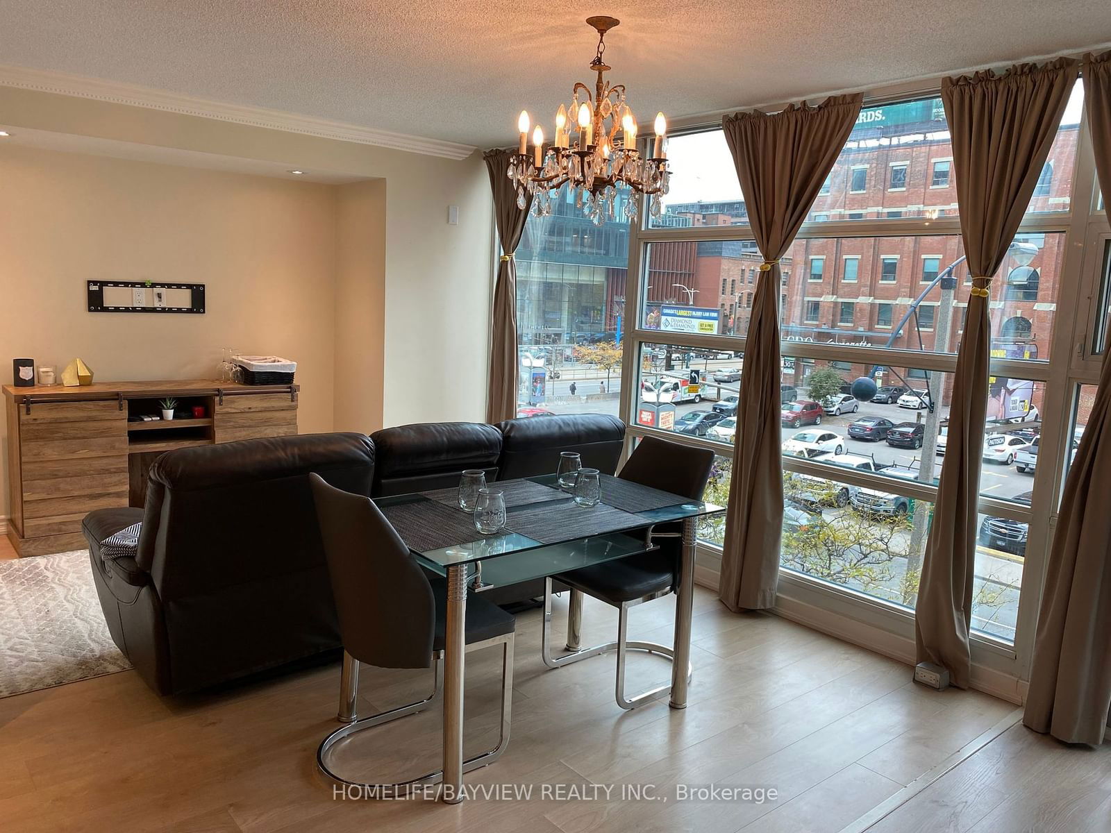 397 Front St W, unit 316 for rent