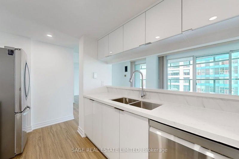 99 Harbour Sq, unit 3501 for rent - image #1