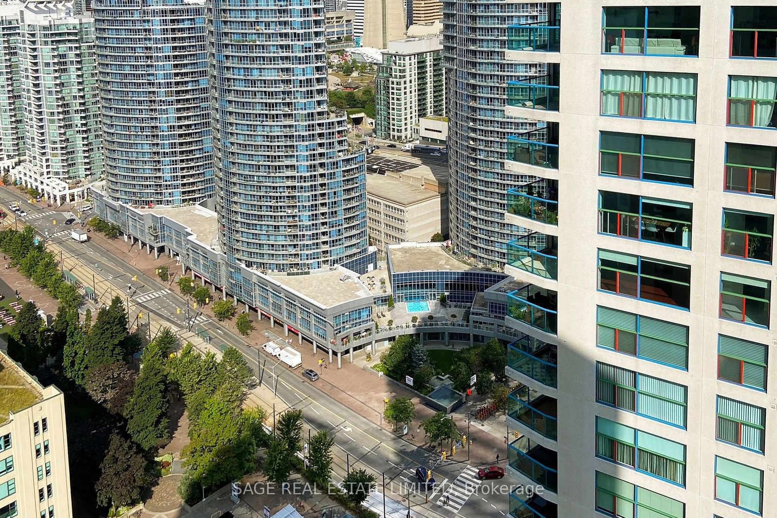 99 Harbour Sq, unit 3501 for rent