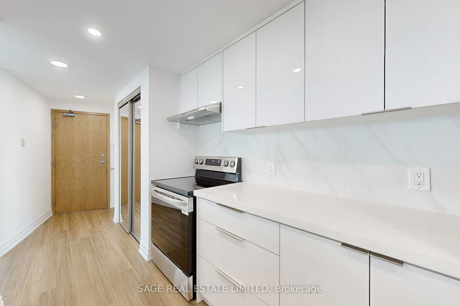 99 Harbour Sq, unit 3501 for rent