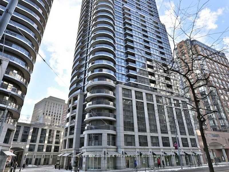 21 Carlton St, unit 1706 for rent