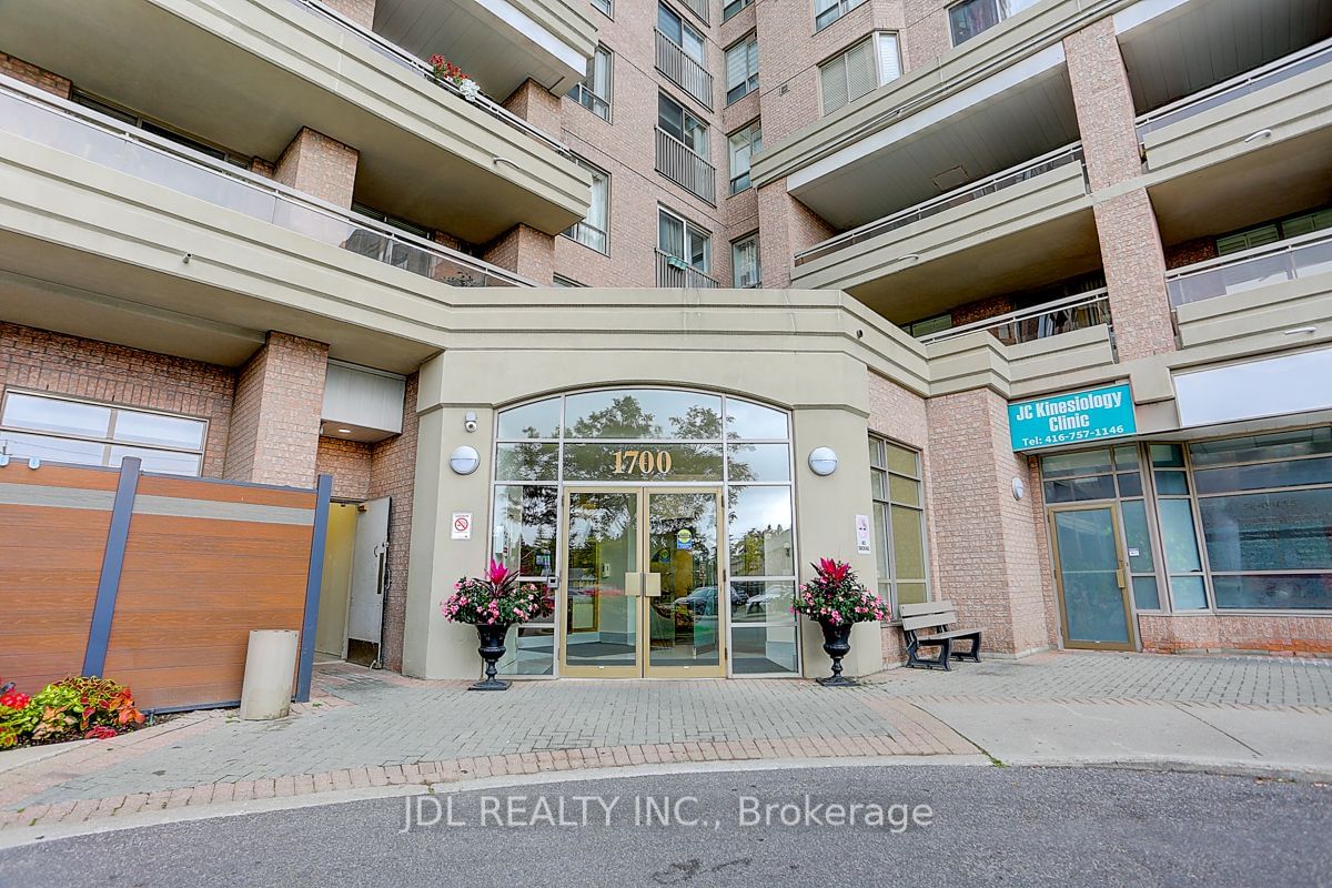 1700 Eglinton Ave E, unit 709 for sale