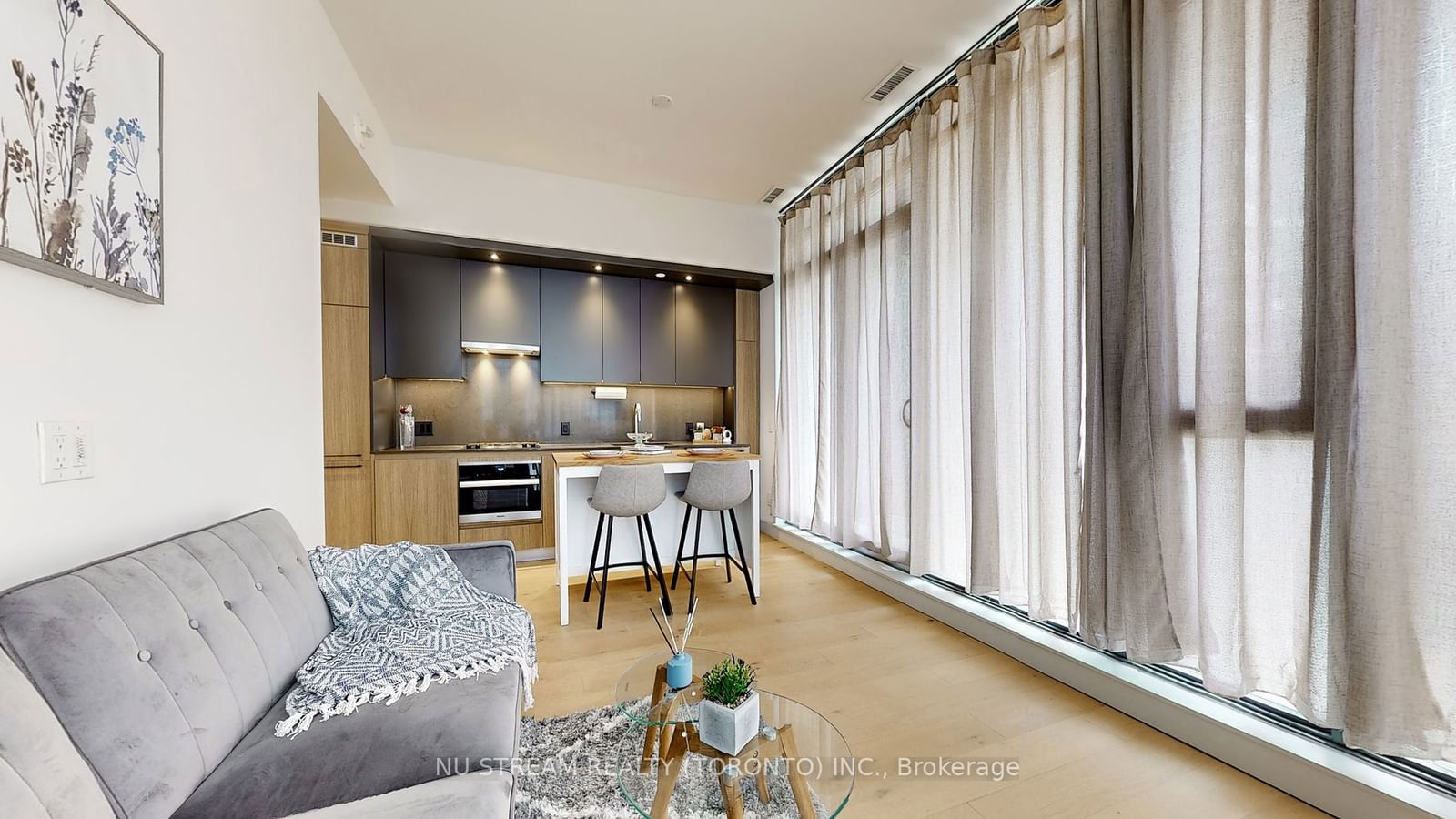 81 Wellesley St, unit 202 for sale - image #20