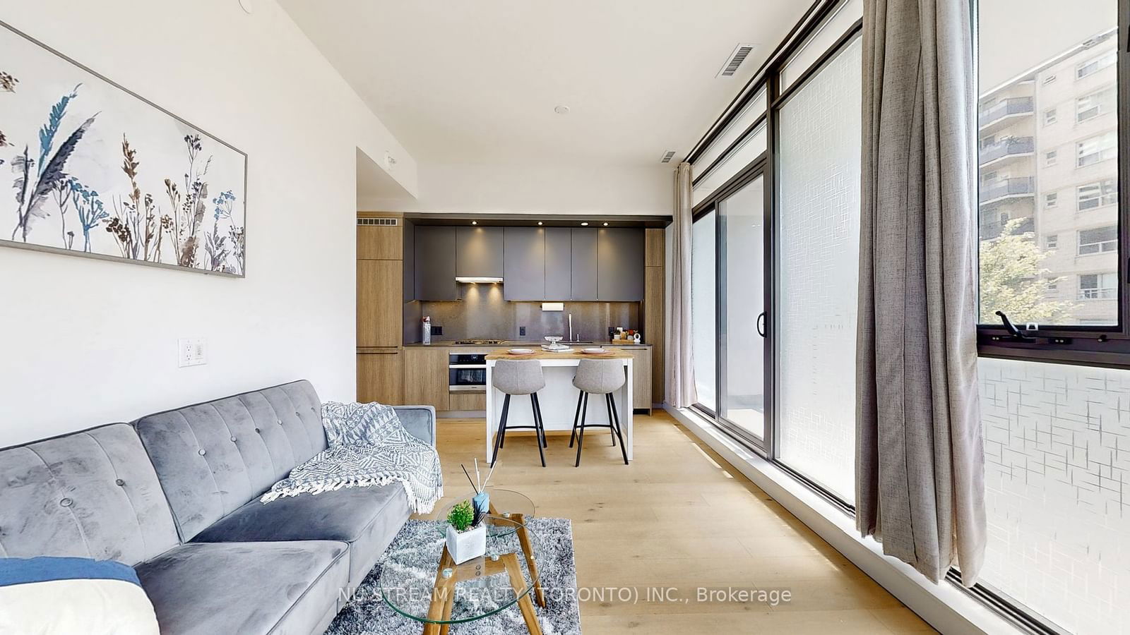 81 Wellesley St, unit 202 for sale - image #21