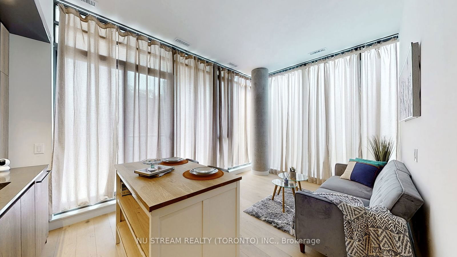 81 Wellesley St, unit 202 for sale - image #25