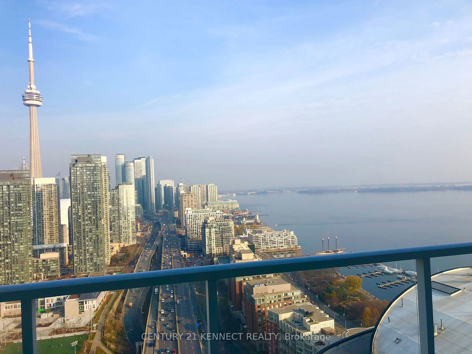 17 Bathurst St, unit 4210 for rent