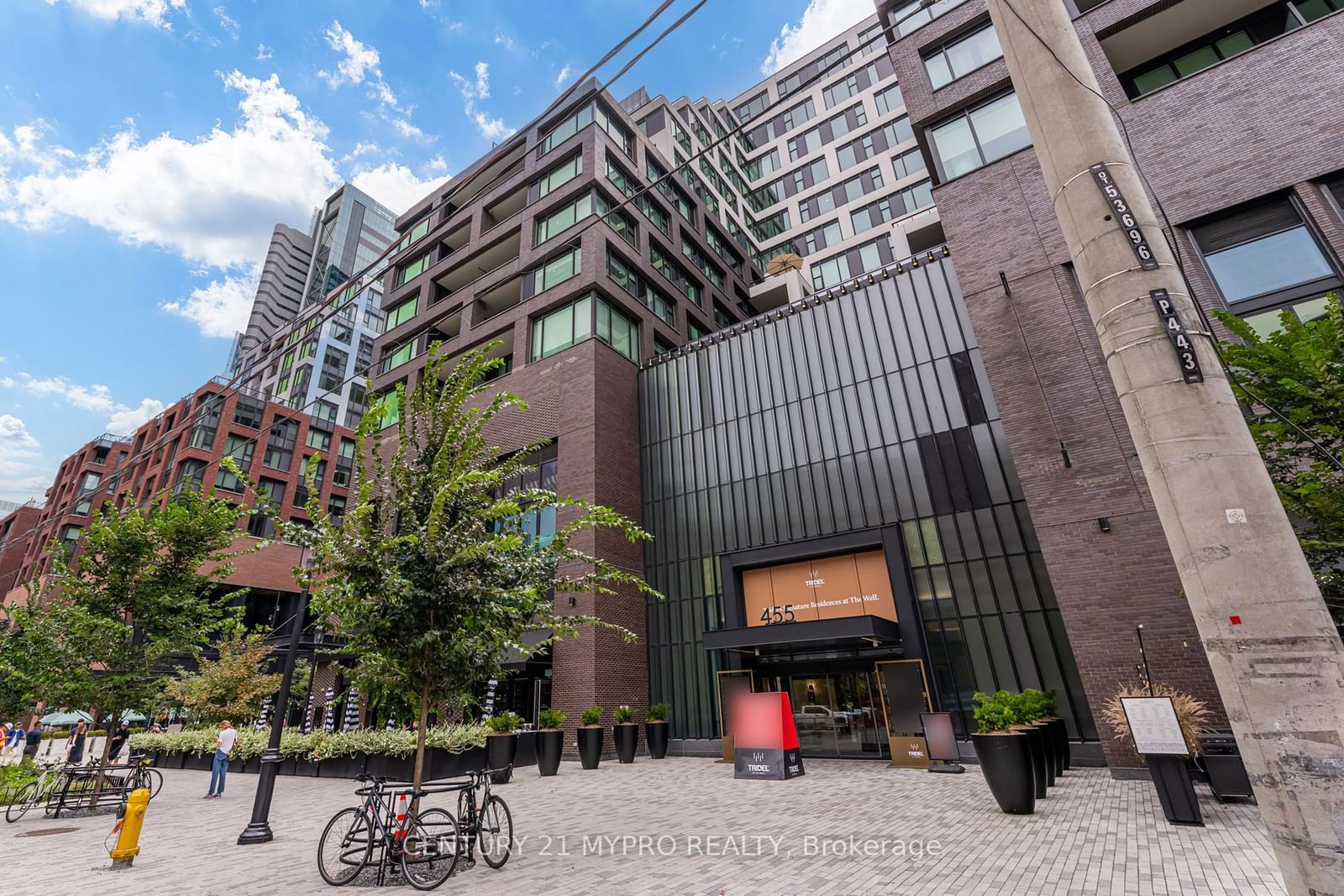 455 Wellington St W, unit 606 for sale - image #1