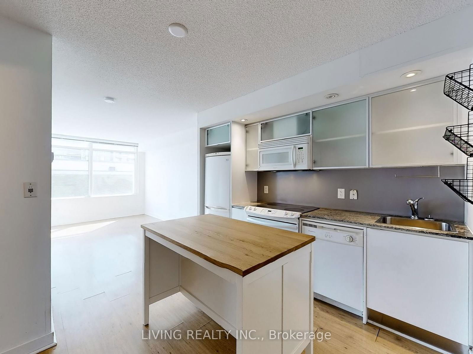 25 Telegram Mews, unit 2203 for sale - image #8