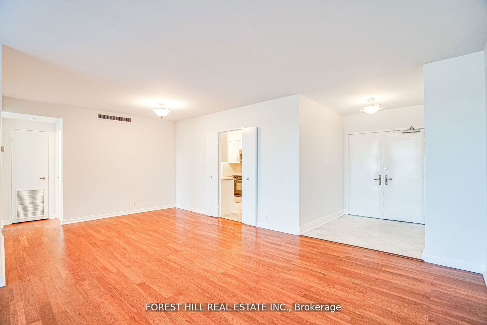 350 Lonsdale Rd, unit 402 for sale - image #6