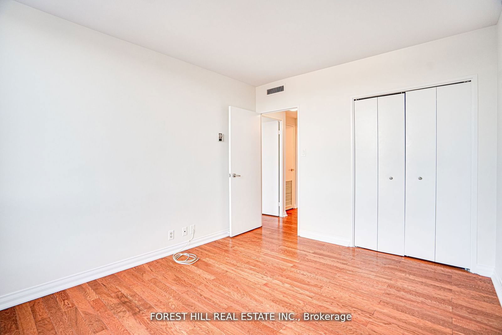 350 Lonsdale Rd, unit 402 for sale - image #9