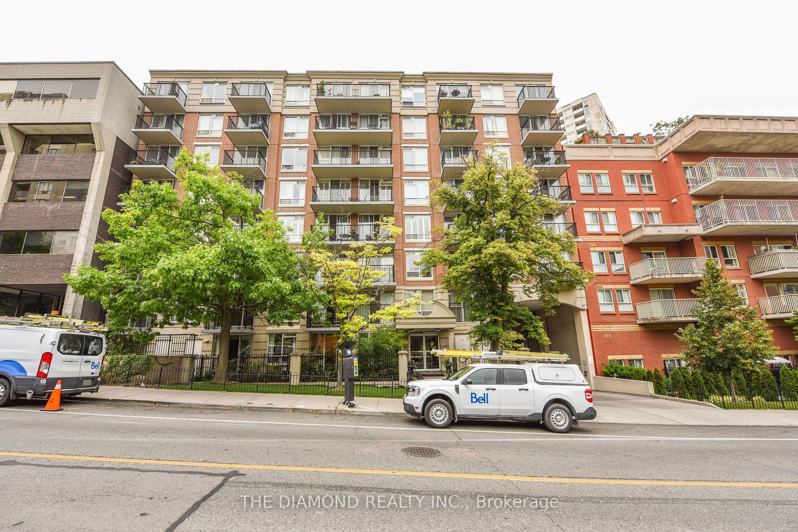 260 Merton St, unit 710 for sale - image #1