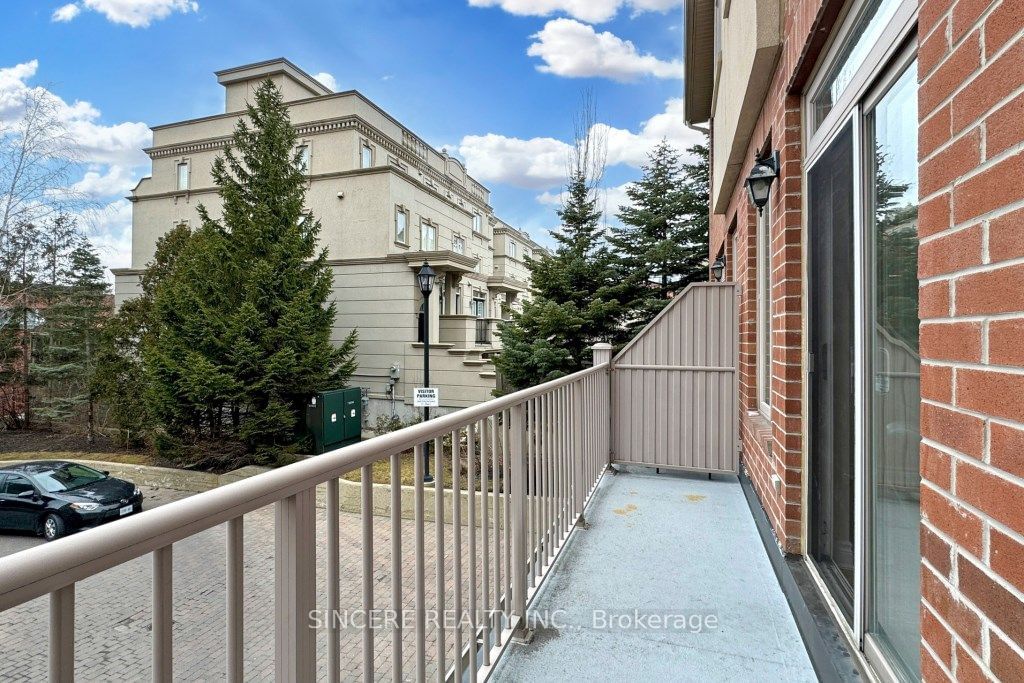 2 Clairtrell Rd, unit C for sale