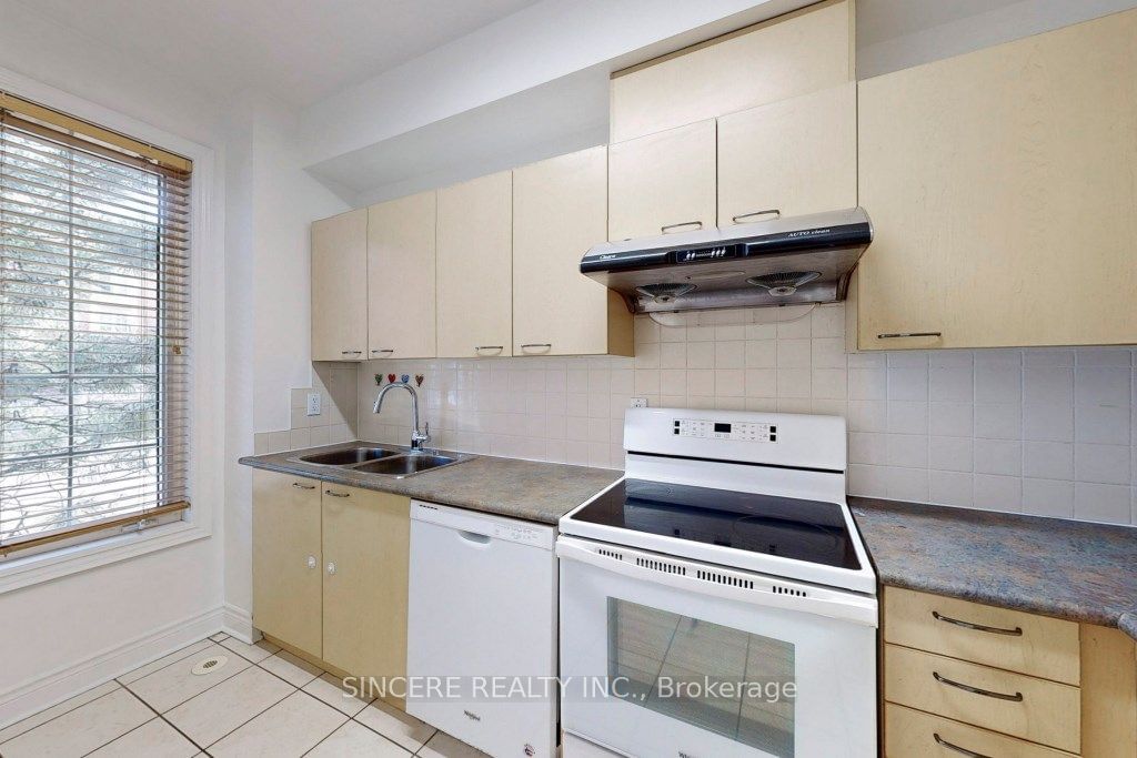 2 Clairtrell Rd, unit C for sale