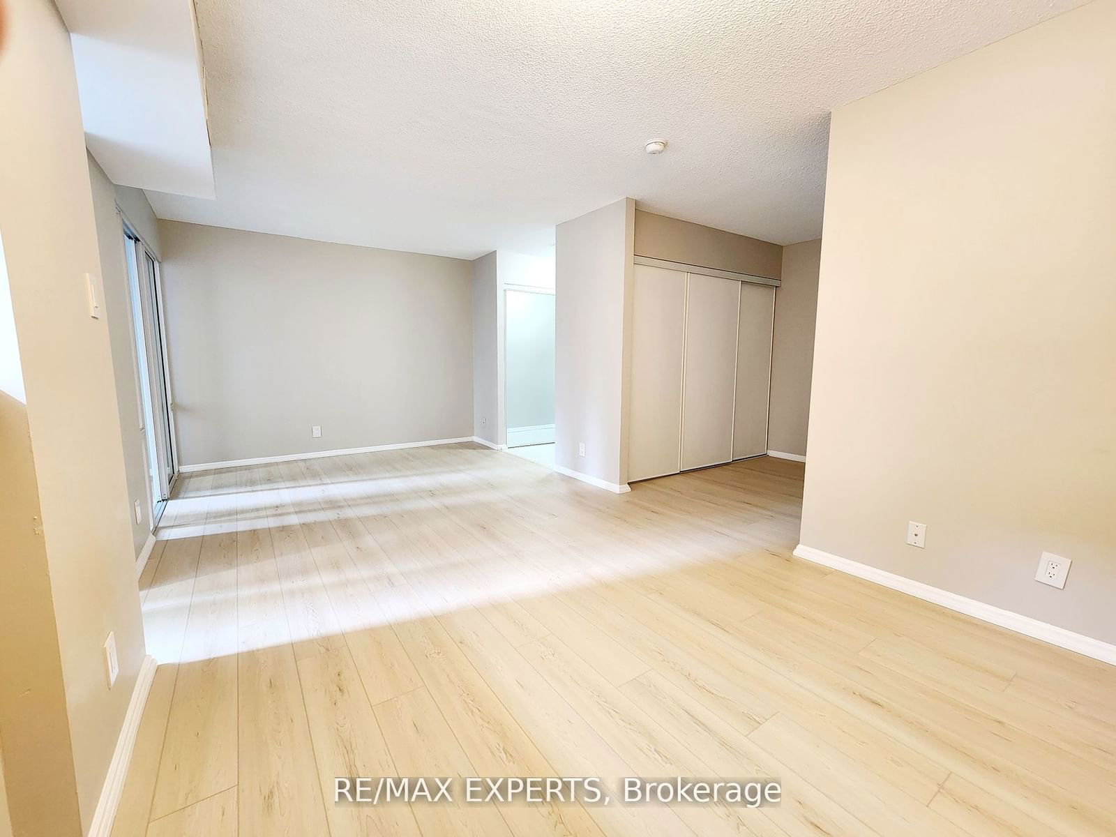 44 Gerrard St W, unit 508 for rent - image #12