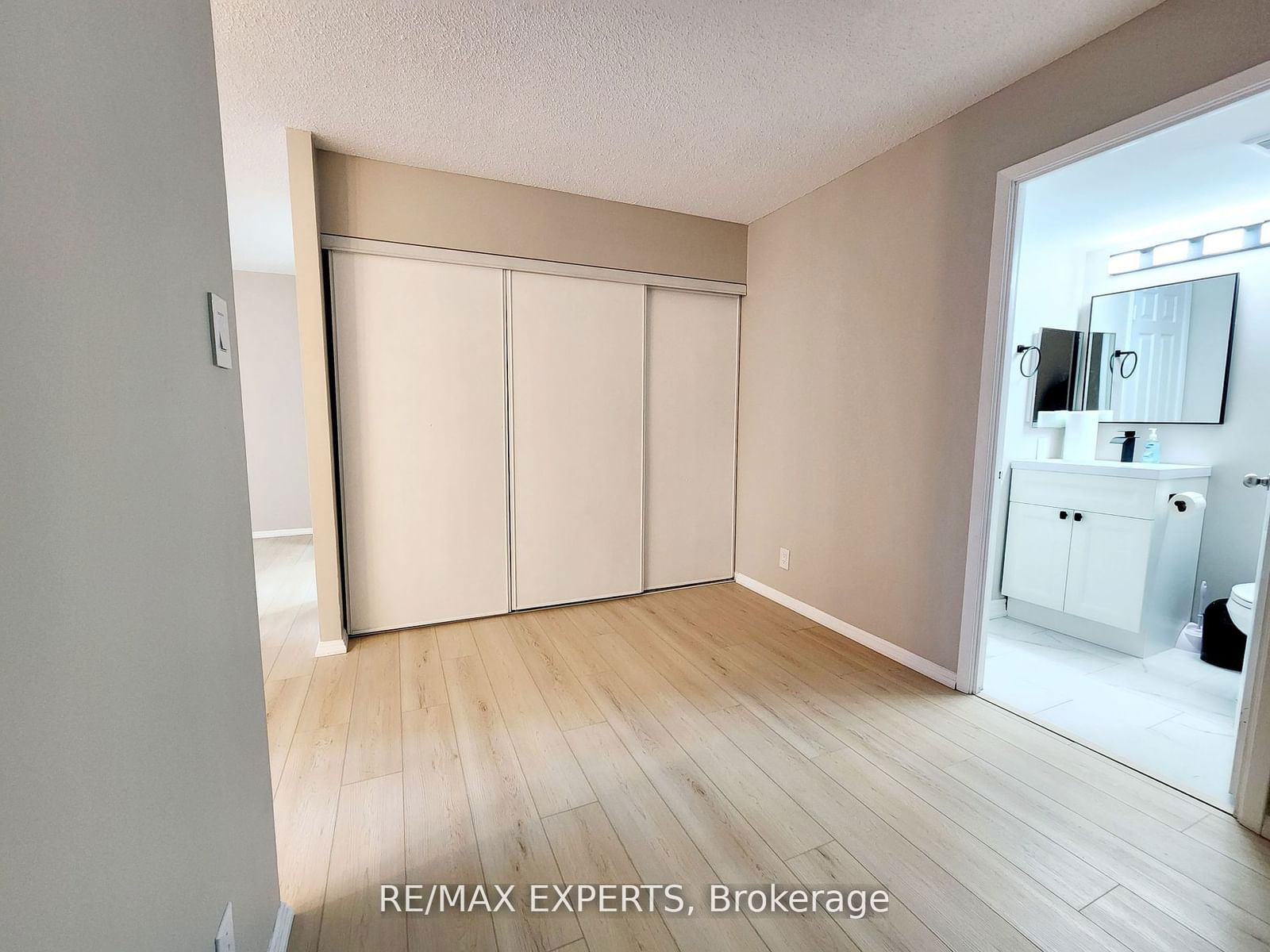 44 Gerrard St W, unit 508 for rent - image #15