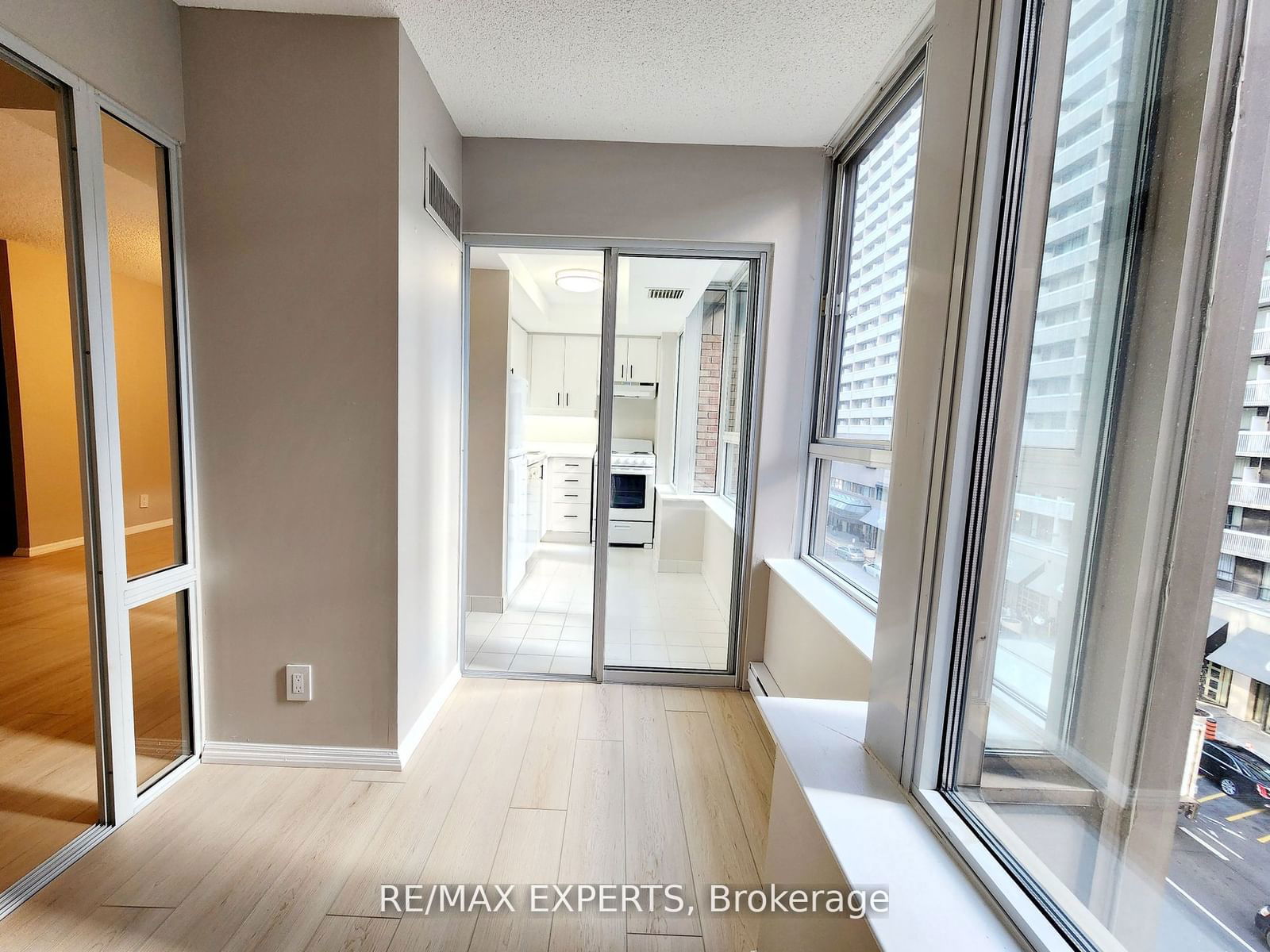 44 Gerrard St W, unit 508 for rent - image #19