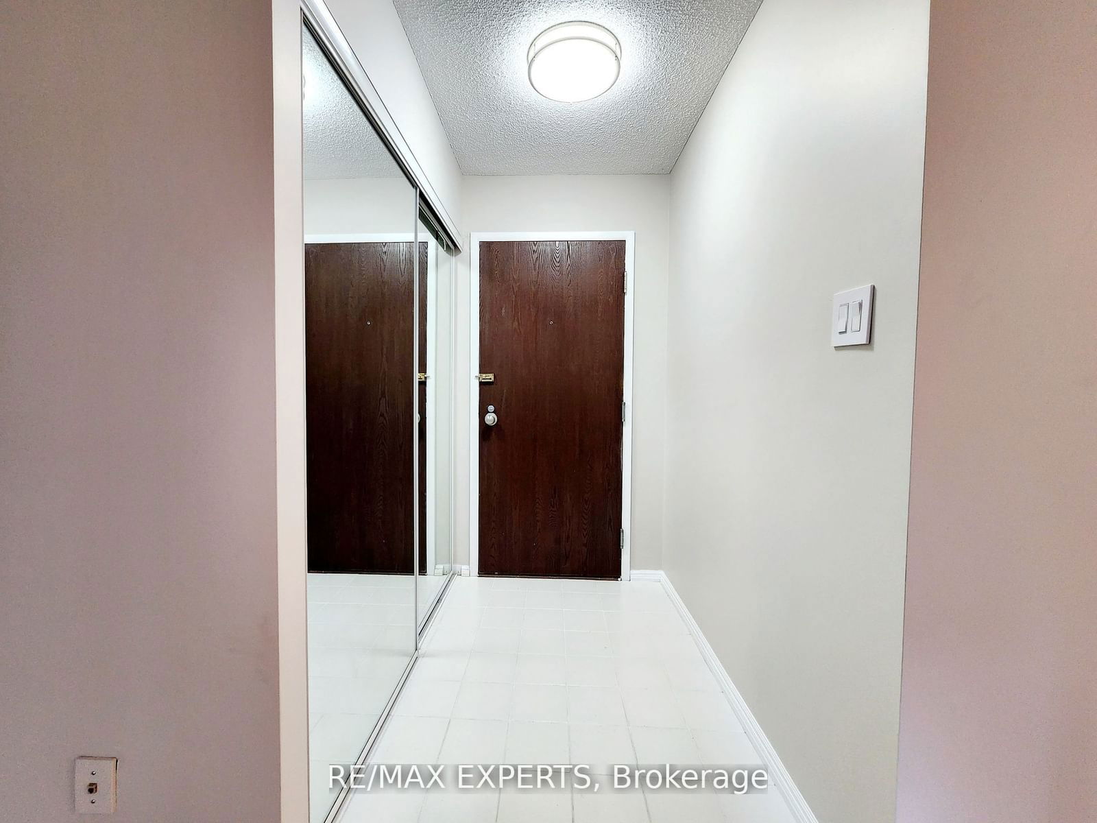 44 Gerrard St W, unit 508 for rent - image #2