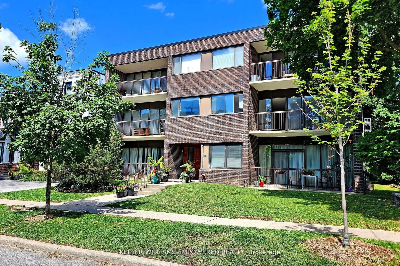 166 Sherwood Ave, unit 4 for rent - image #1