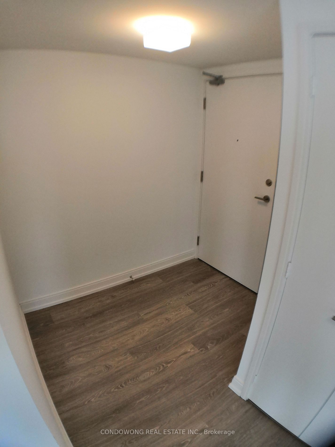 181 Dundas St E, unit 3905 for rent - image #2