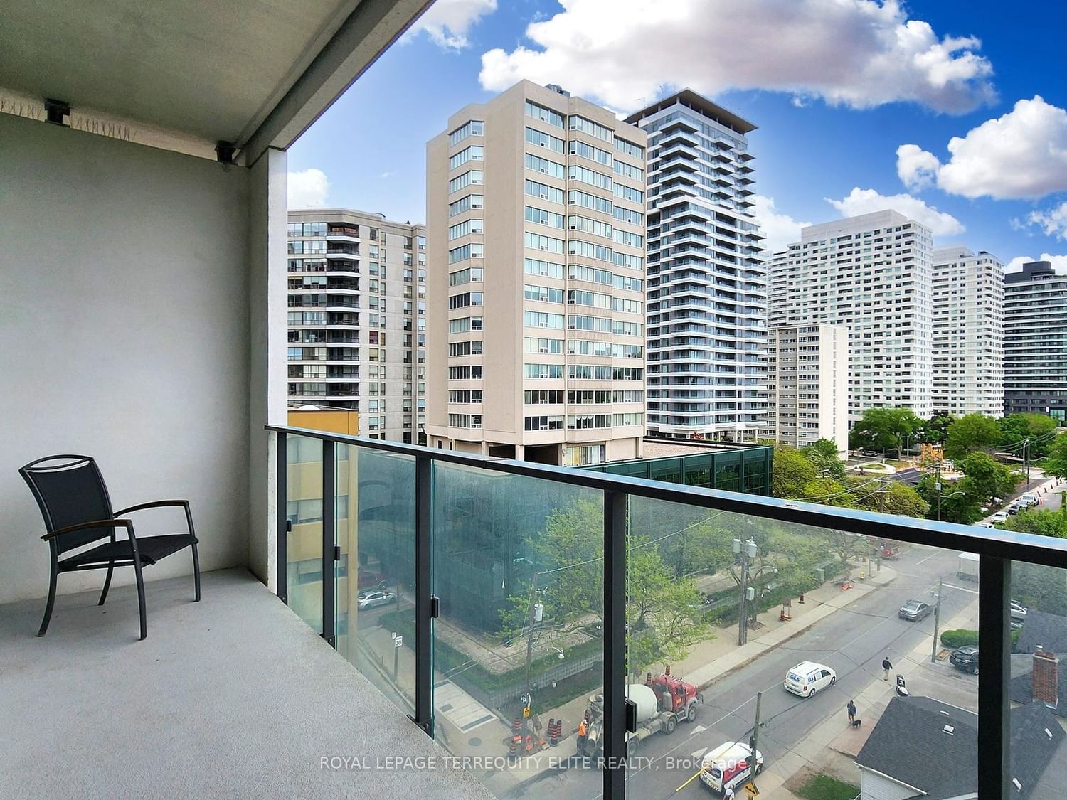 5 Soudan Ave, unit 908 for sale - image #26