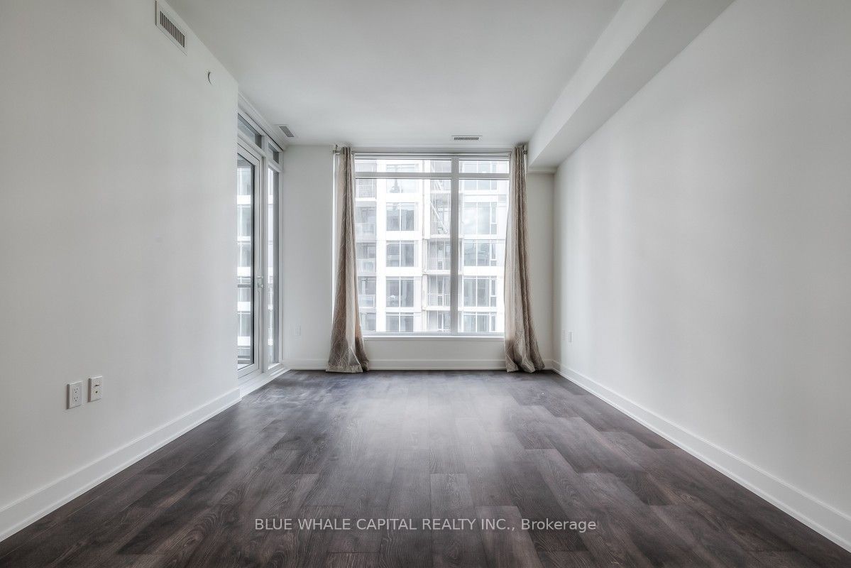 576 Front St W, unit 1216E for sale