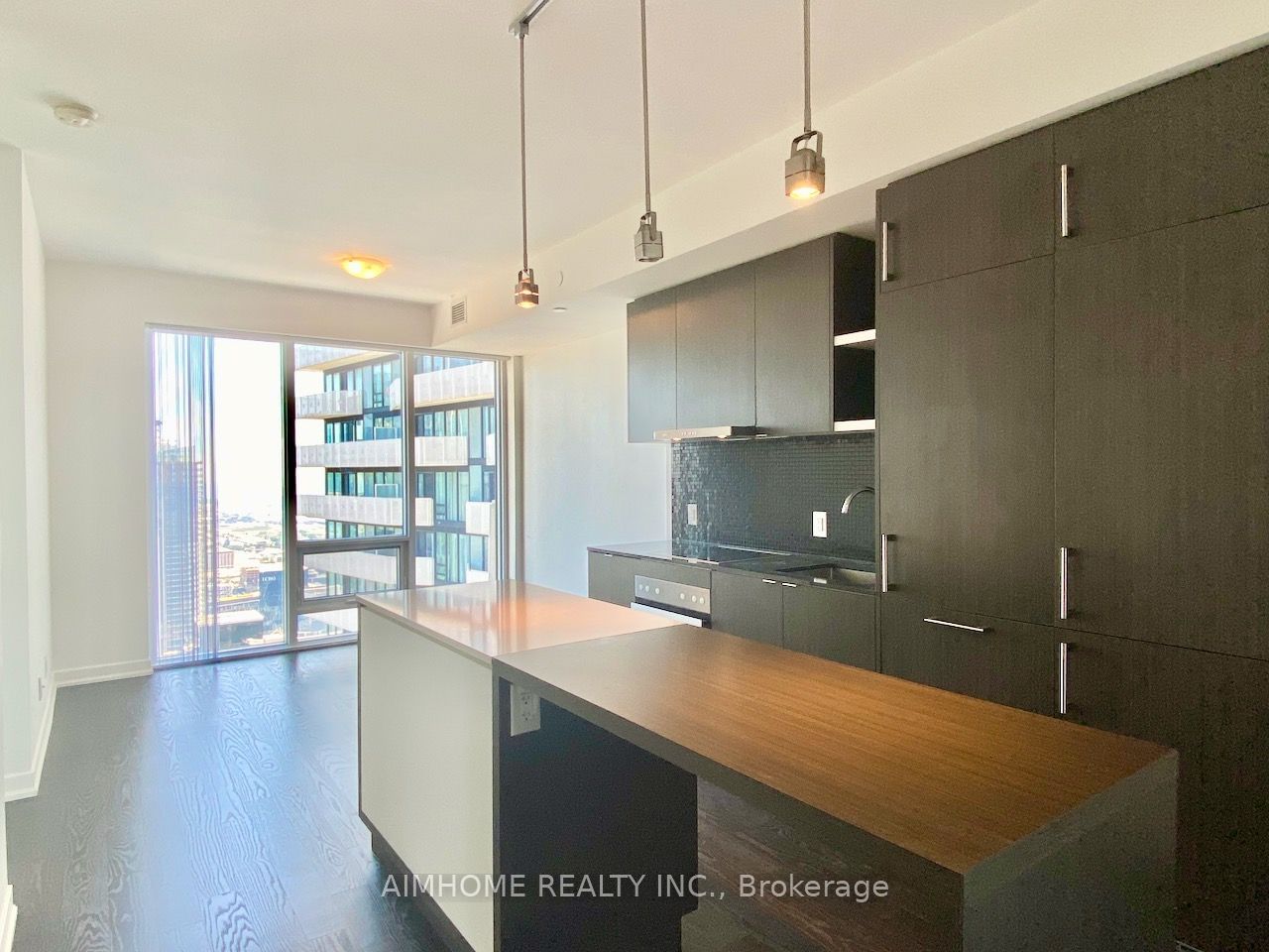 100 Harbour St, unit 6705 for rent - image #3