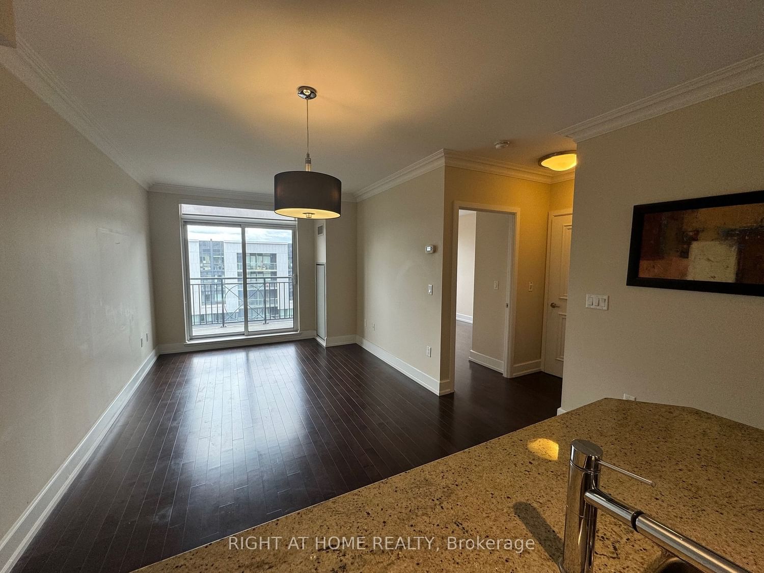 650 Sheppard Ave E, unit 618 for rent