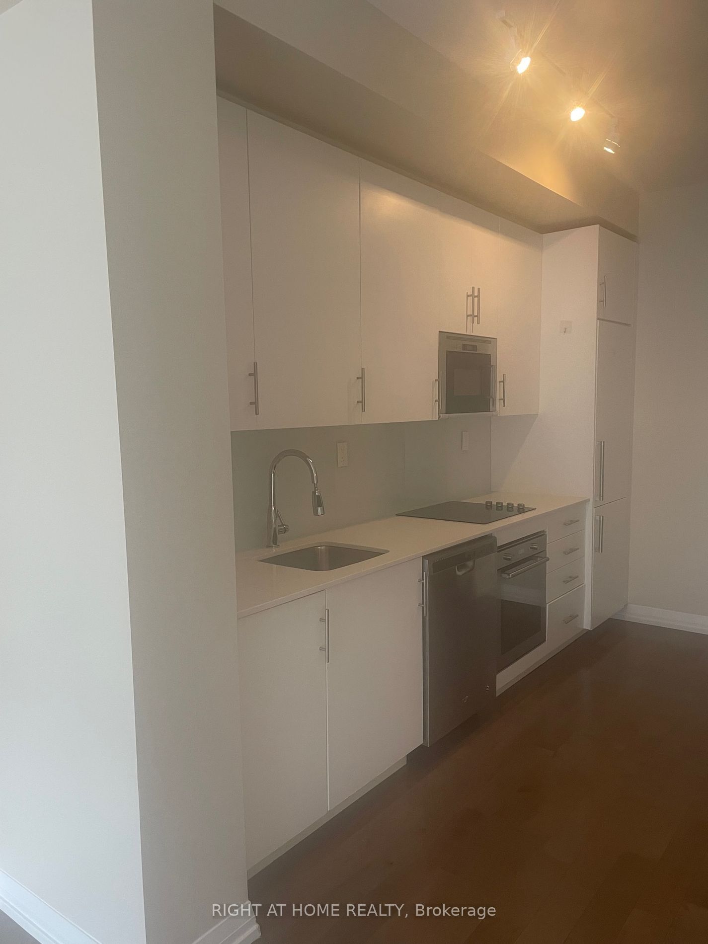 460 Adelaide St E, unit 2101 for rent