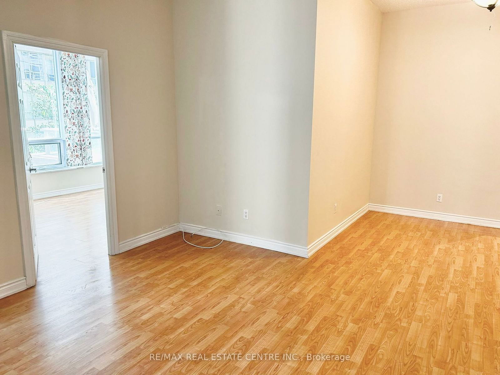 761 Bay St, unit 204 for rent - image #22