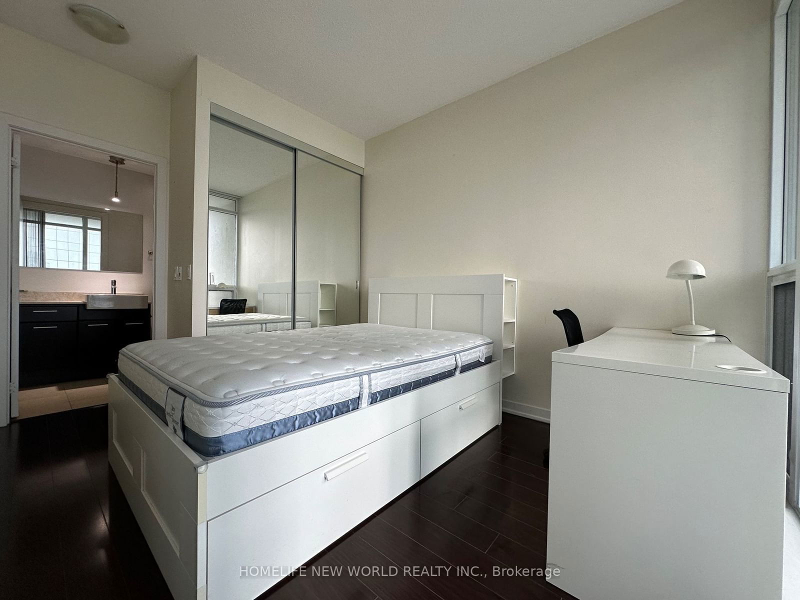 770 BAY St, unit 2202 for rent - image #10